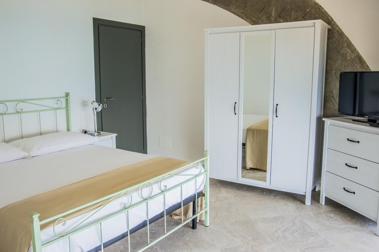 Sunrise Guest House Gaeta Bagian luar foto