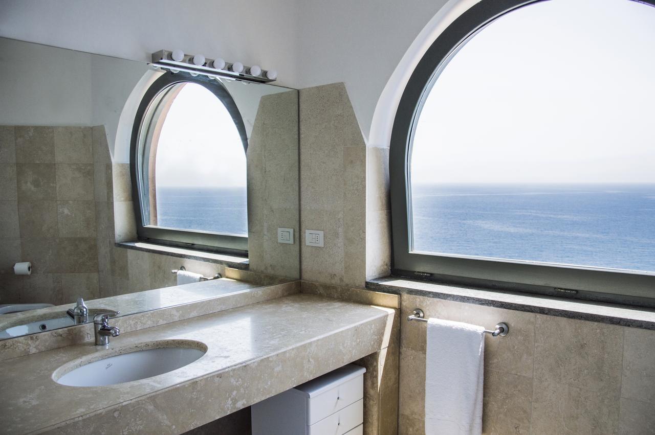 Sunrise Guest House Gaeta Bagian luar foto